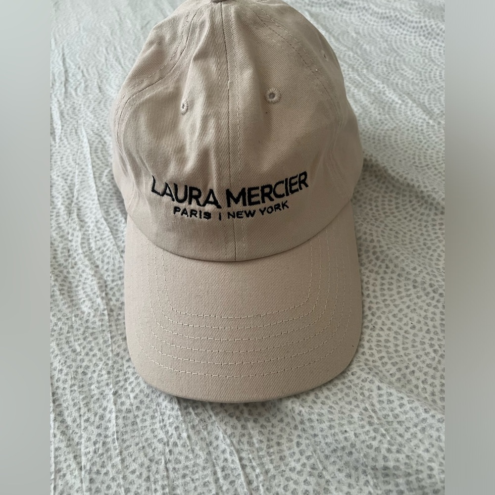 Laura Mercier cap brand new without tag